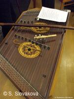 * Z DĚNÍ VE MĚSTĚ