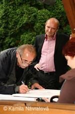 * Z DĚNÍ VE MĚSTĚ