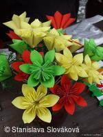 * Z DĚNÍ VE MĚSTĚ